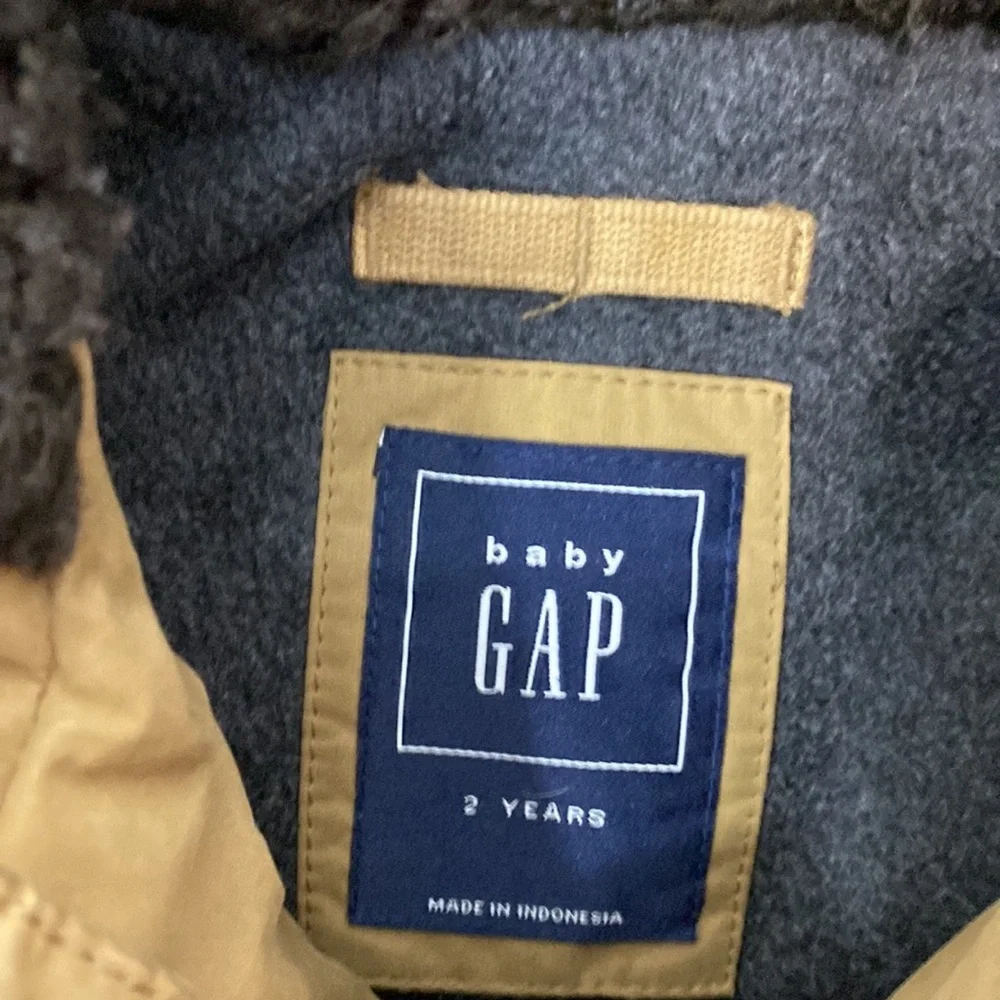 Gap boys jacket puffer ‎ tan color warm winter